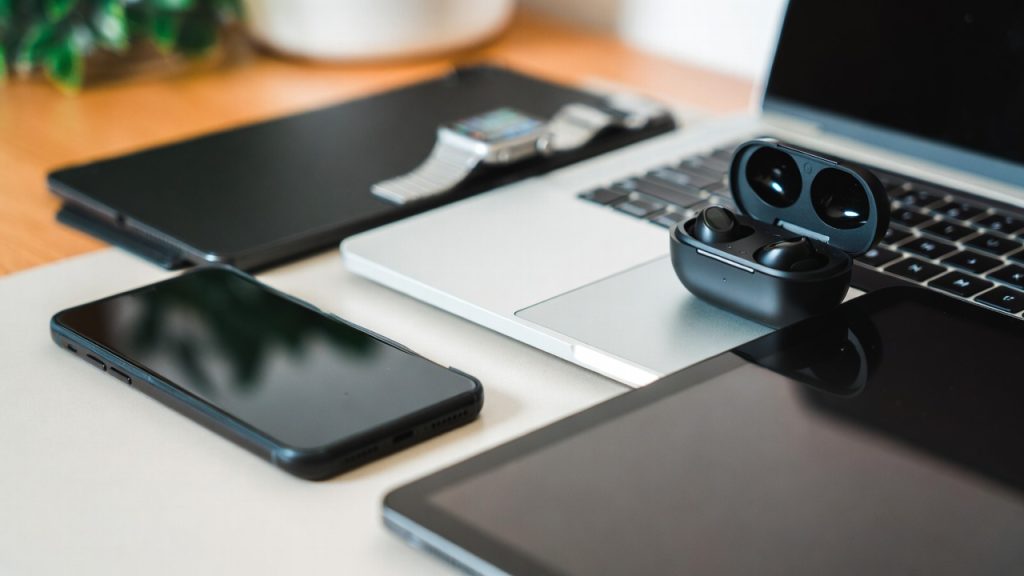 gadgets and hardware trends 2026 overview
